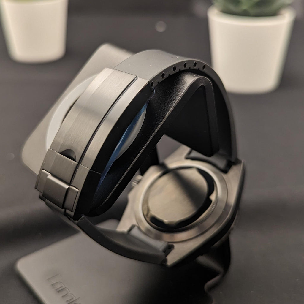 Dark Knight –  Stealthy Custom mod
