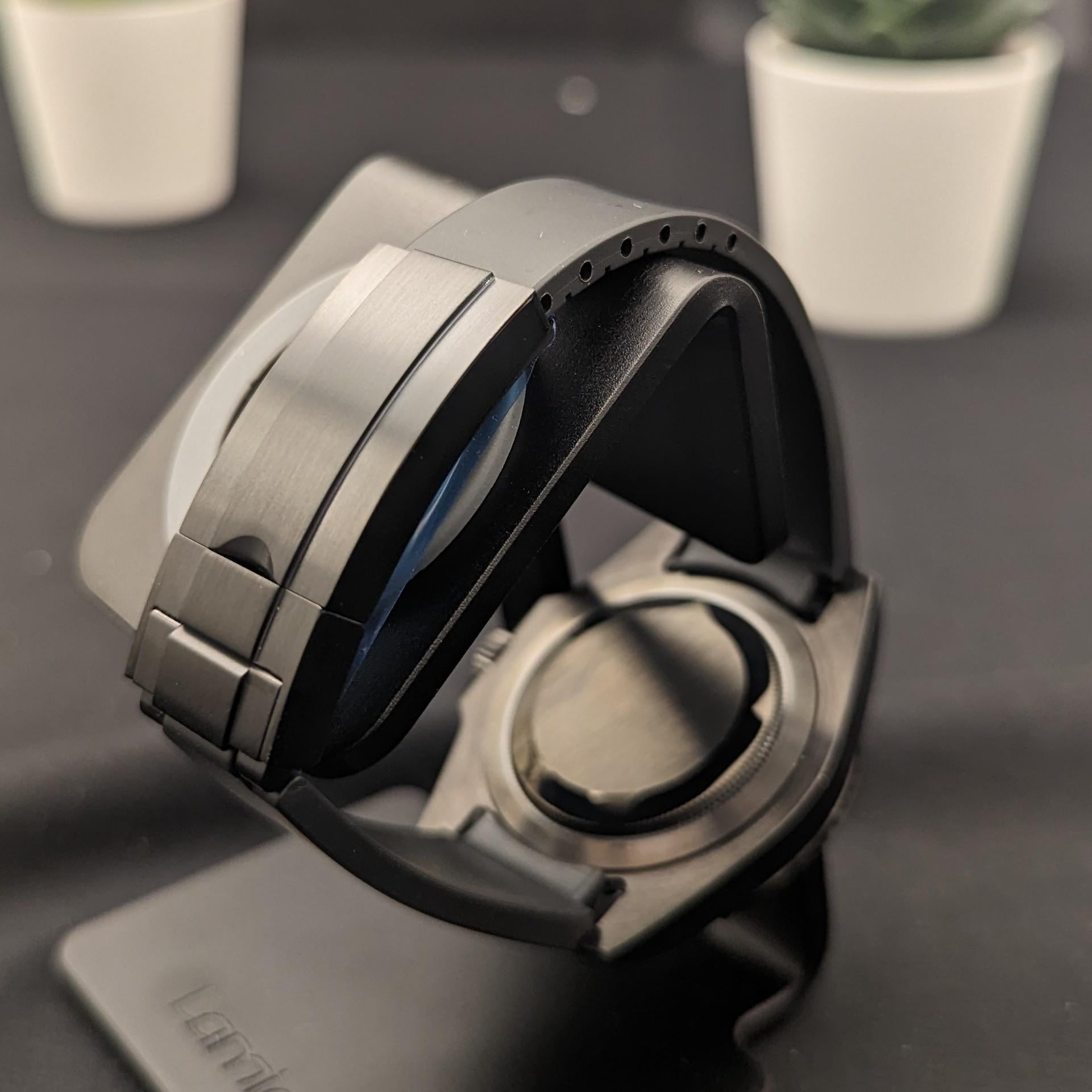 Dark Knight –  Stealthy Custom mod