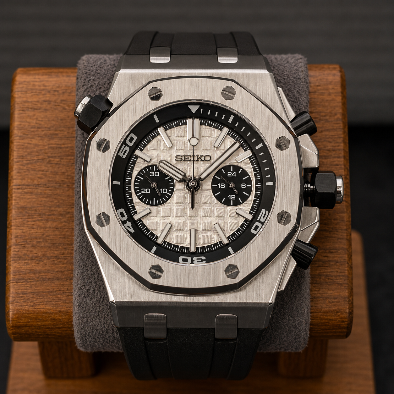 SeikOak Offshore Chronograph – White