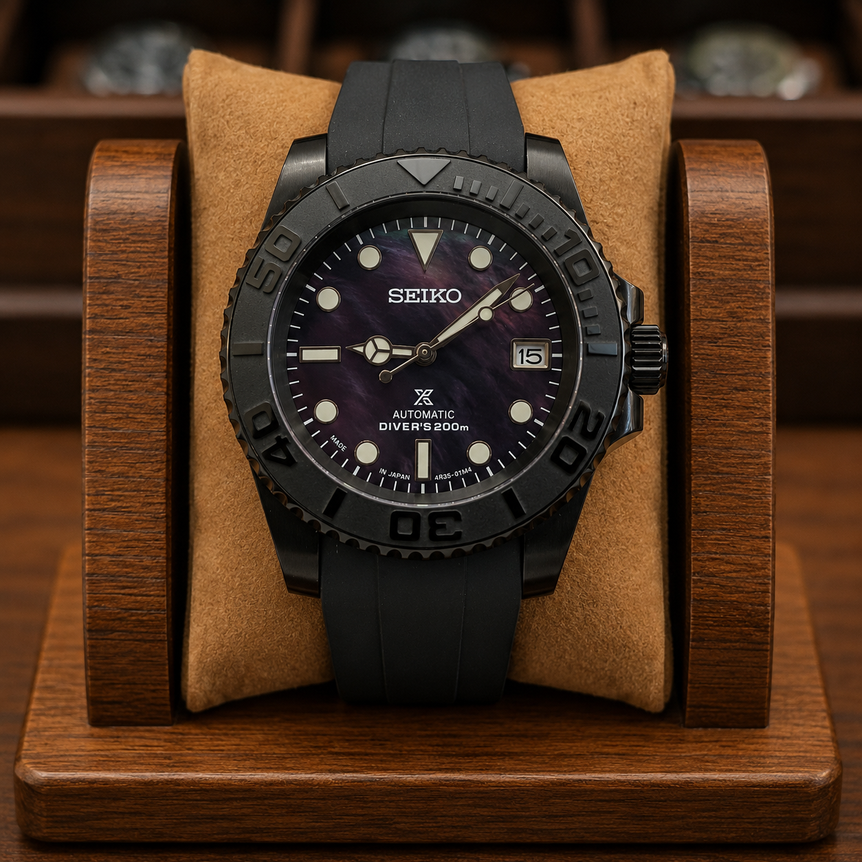 SeikoMaster Black Pearl