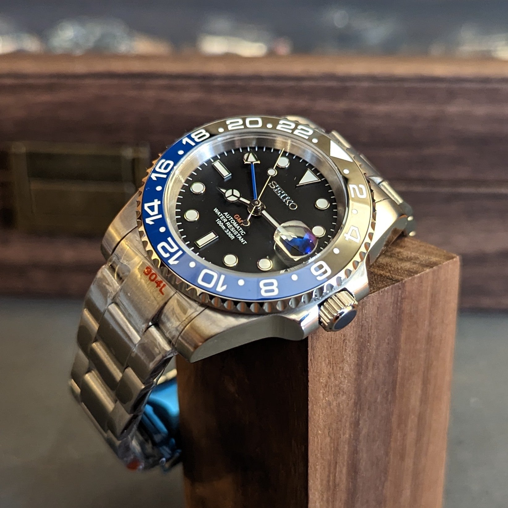 GMT Master-II Batman Homage