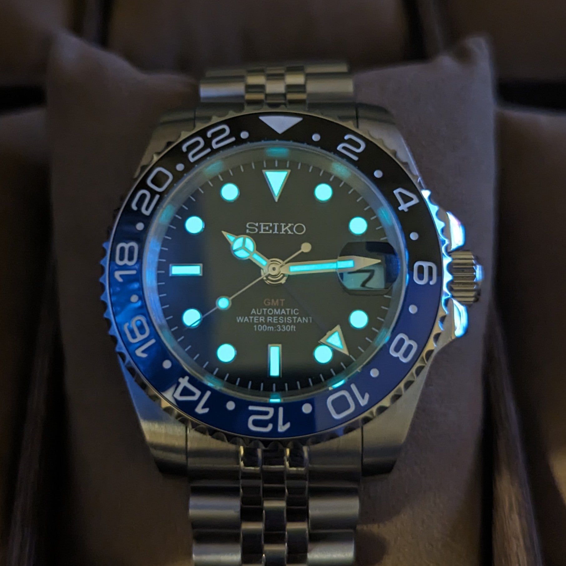 GMT Master-II Batman Homage