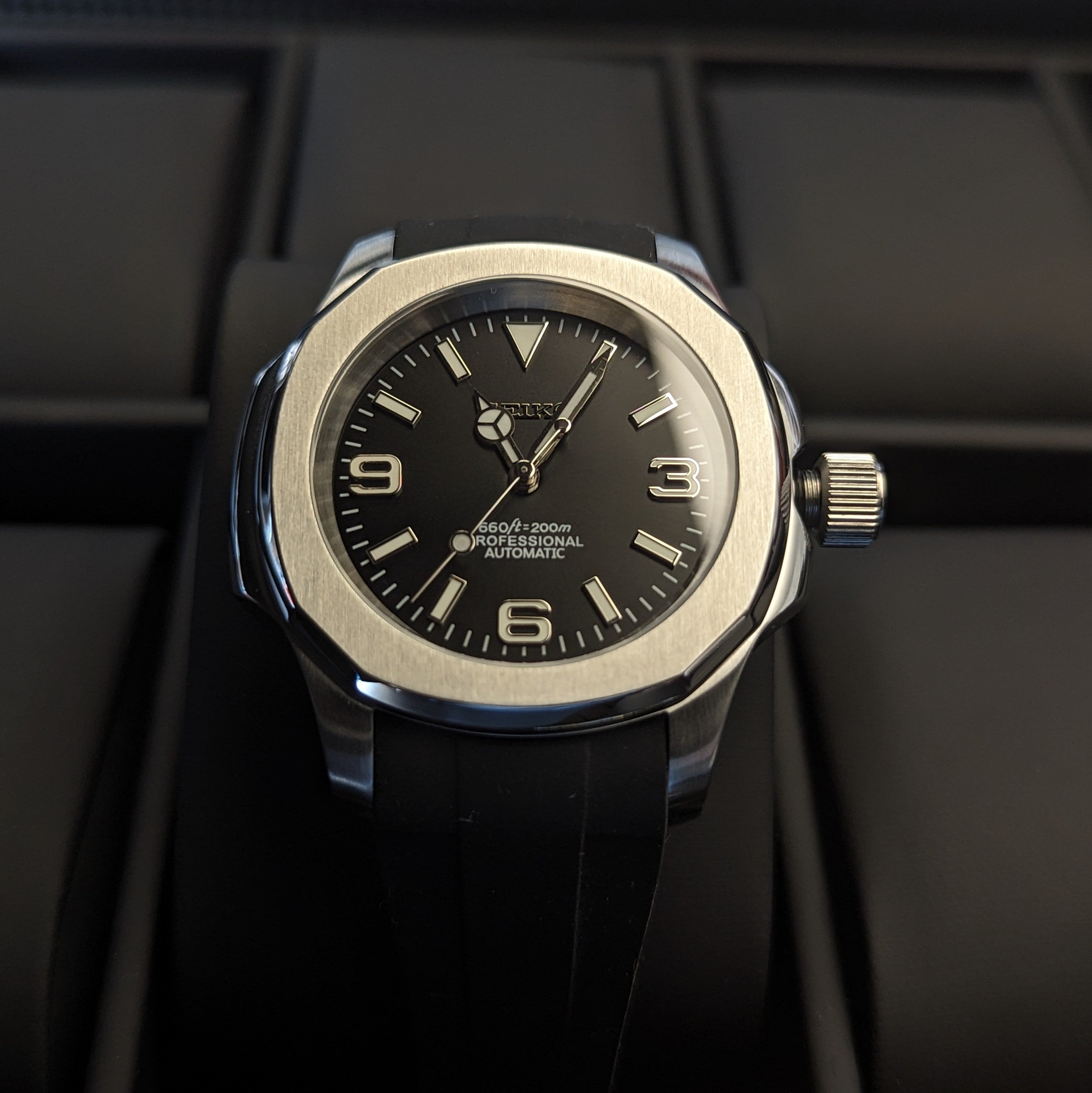 SeikoNaut Explorer