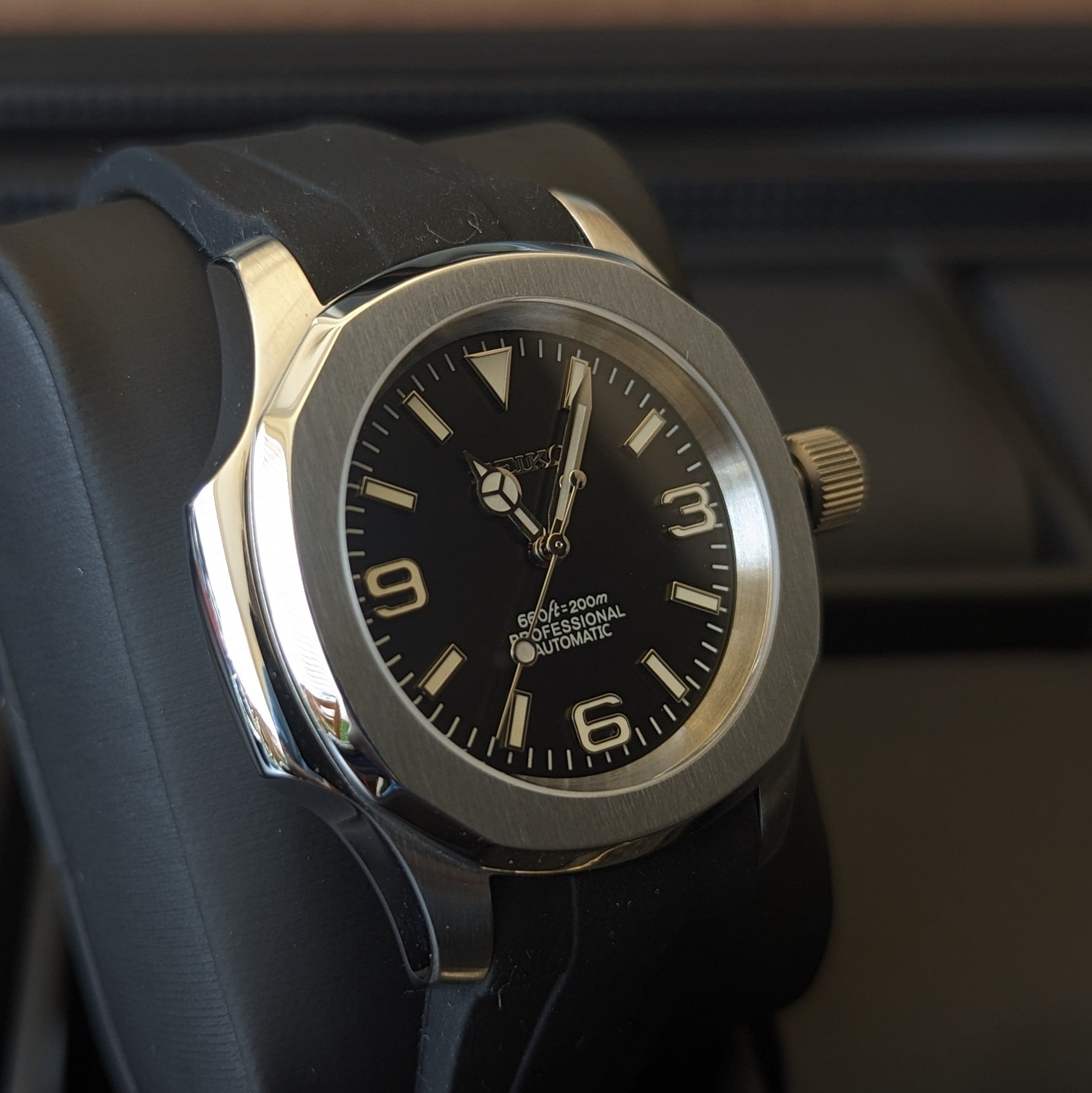 SeikoNaut Explorer
