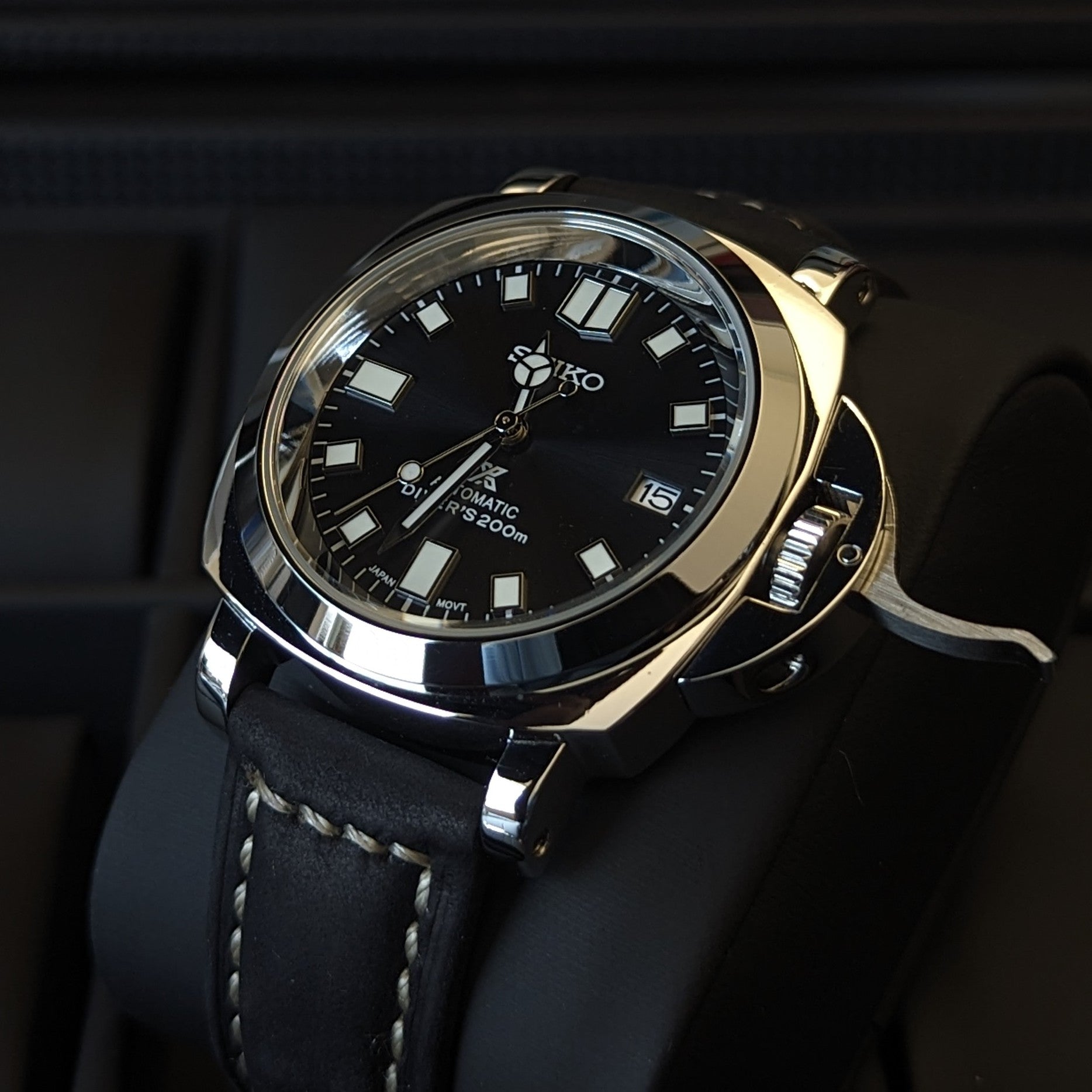Luminor Classic With a twist
