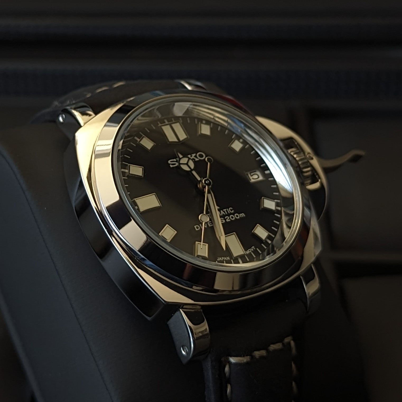 Luminor Classic With a twist
