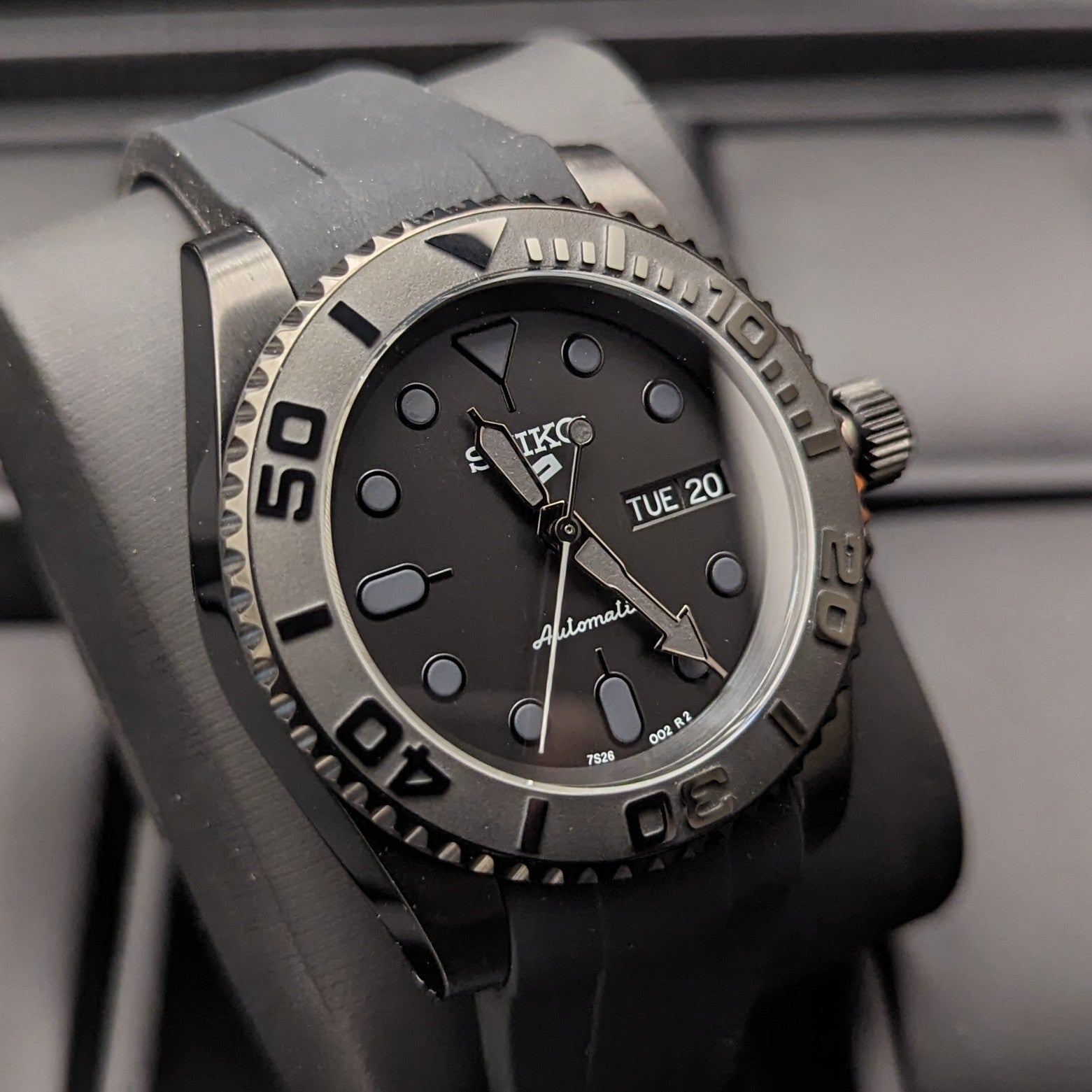 Black on Black - Day Date Stealth