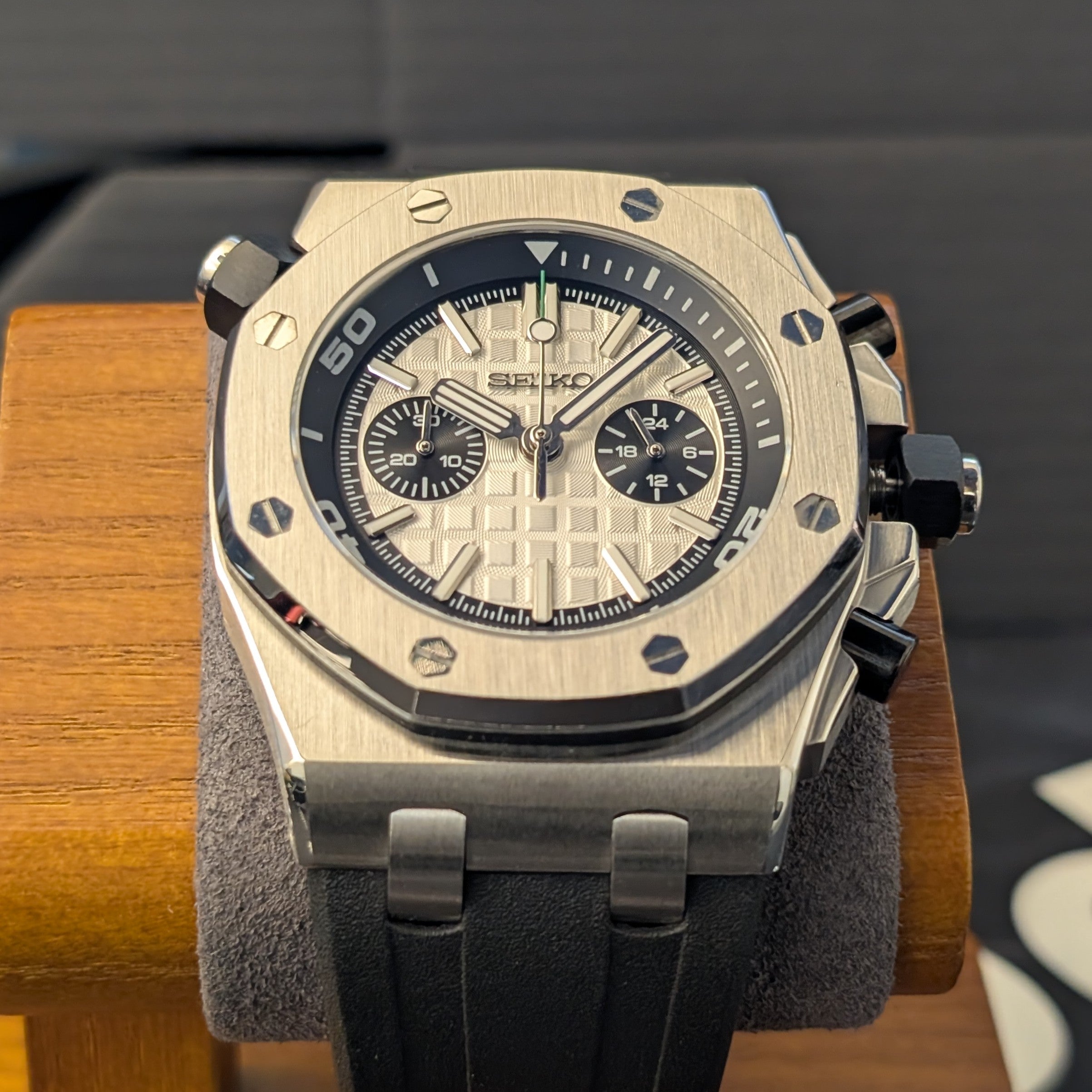 SeikOak Offshore Chronograph – White