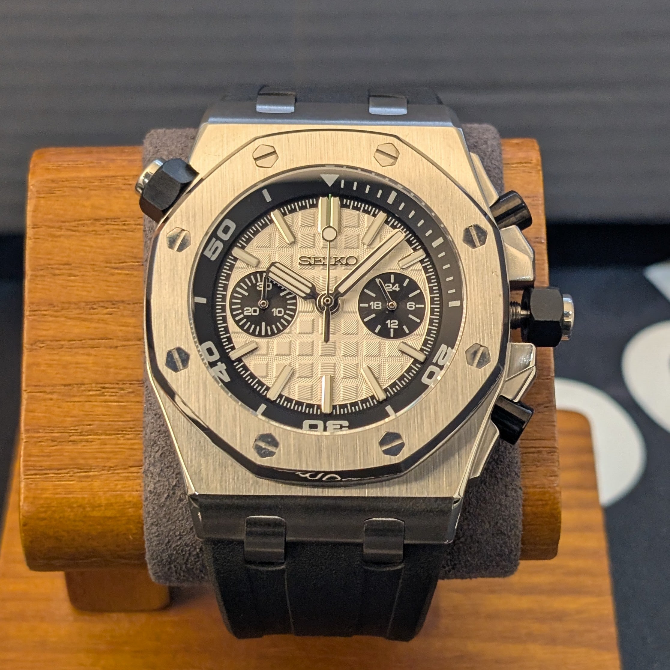 SeikOak Offshore Chronograph – White