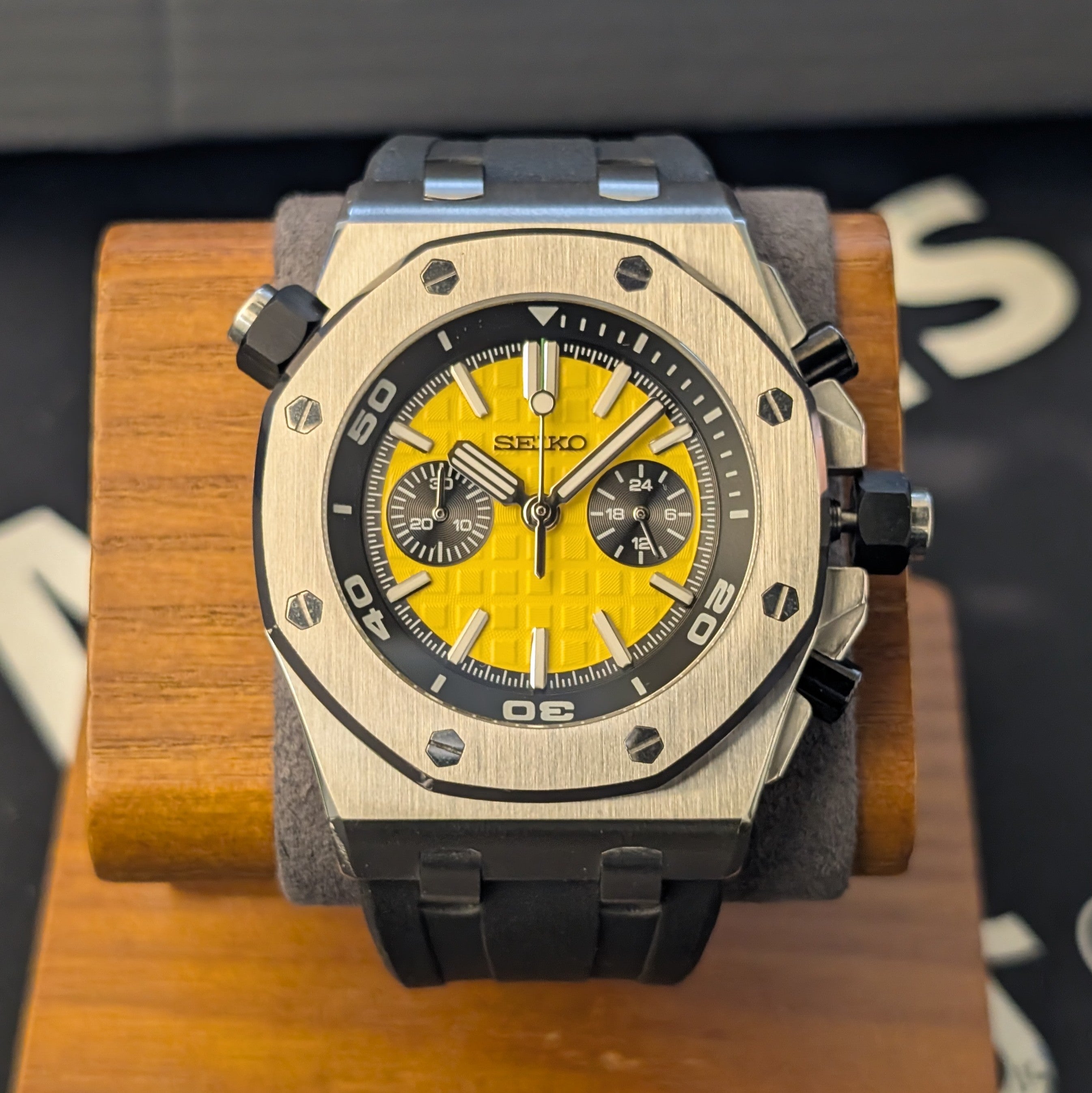 SeikOak Offshore Chronograph – Yellow Dial