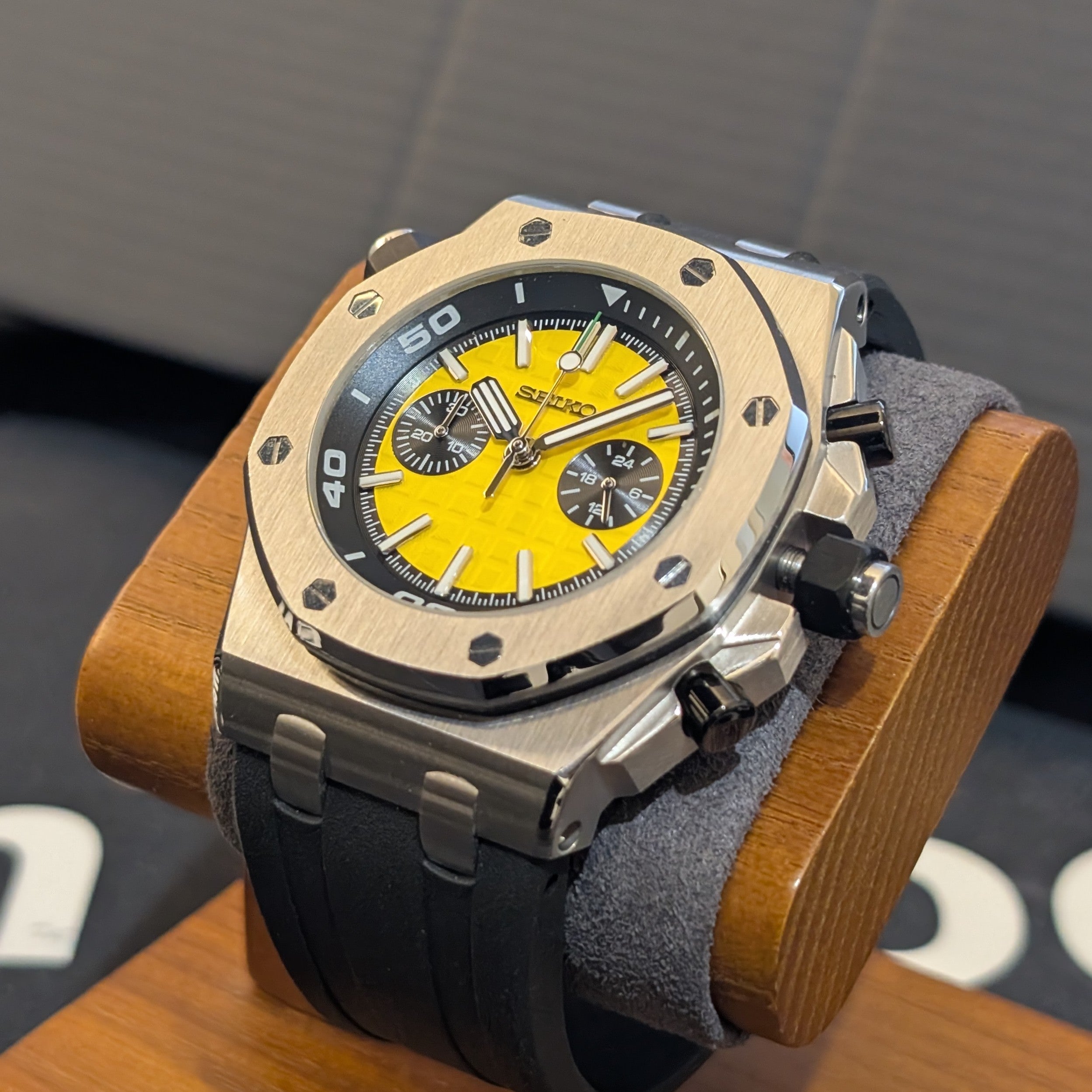 SeikOak Offshore Chronograph – Yellow Dial