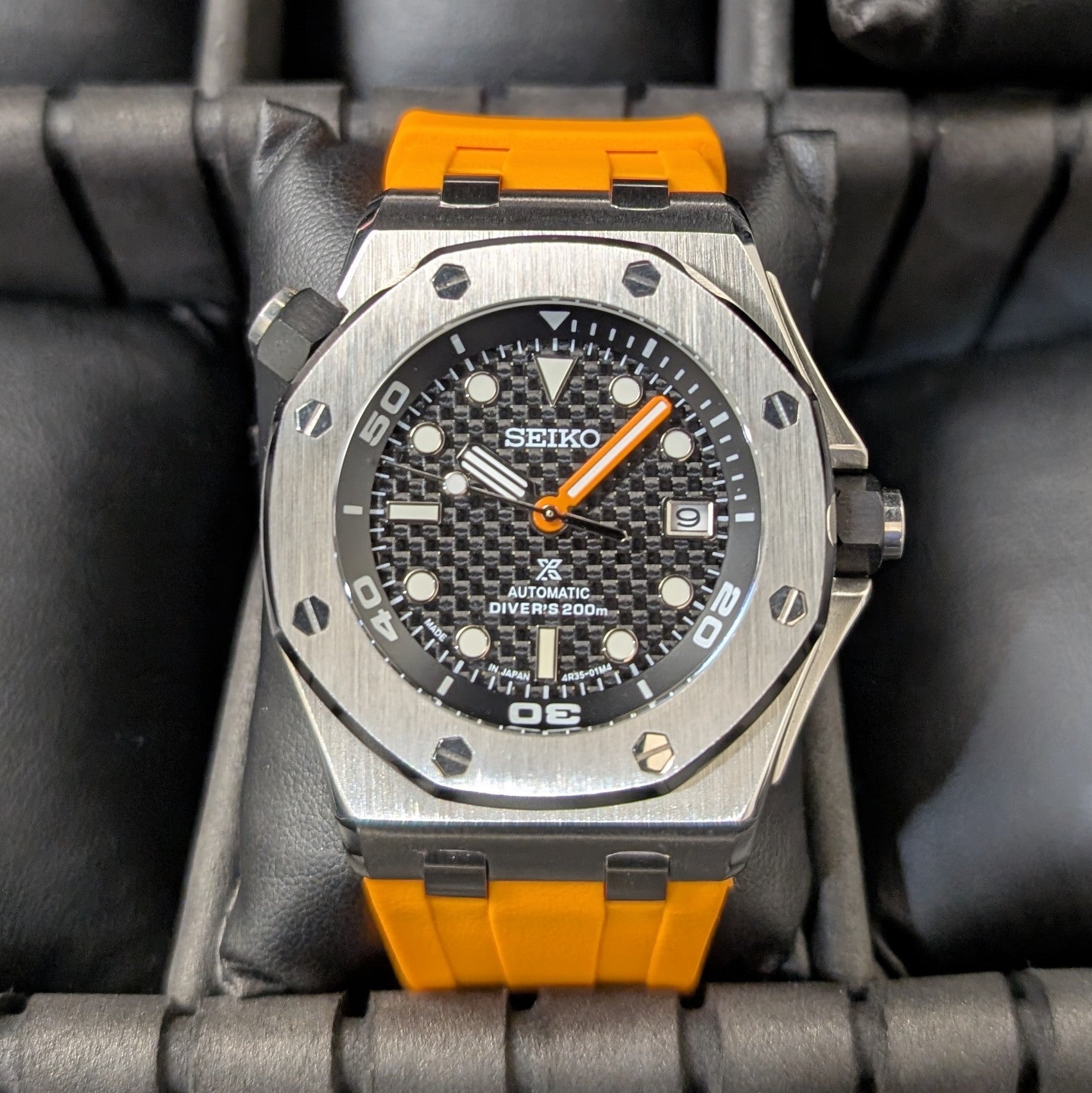 SeikOak Offshore Diver Sunburst orange