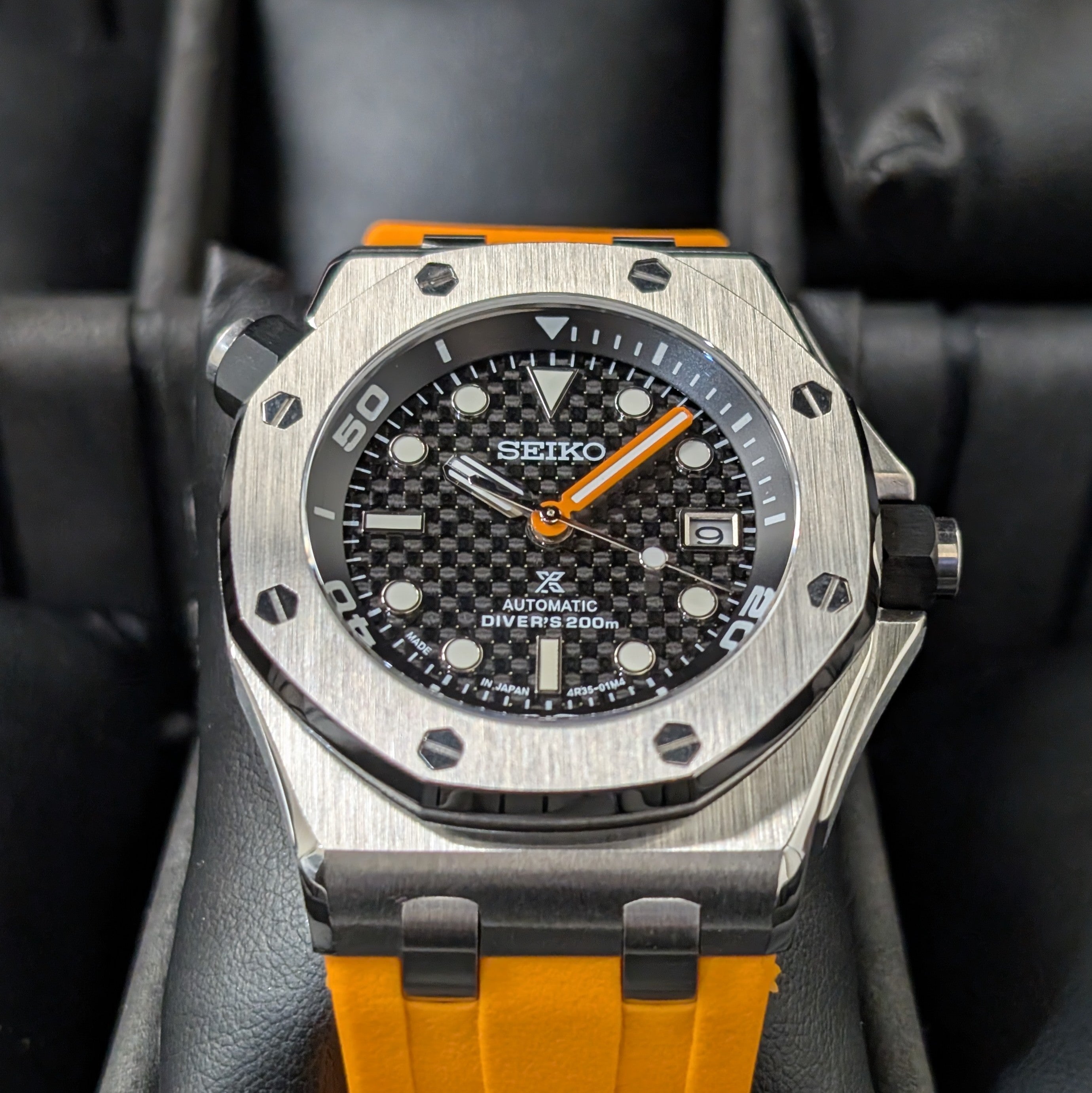 SeikOak Offshore Diver Sunburst orange