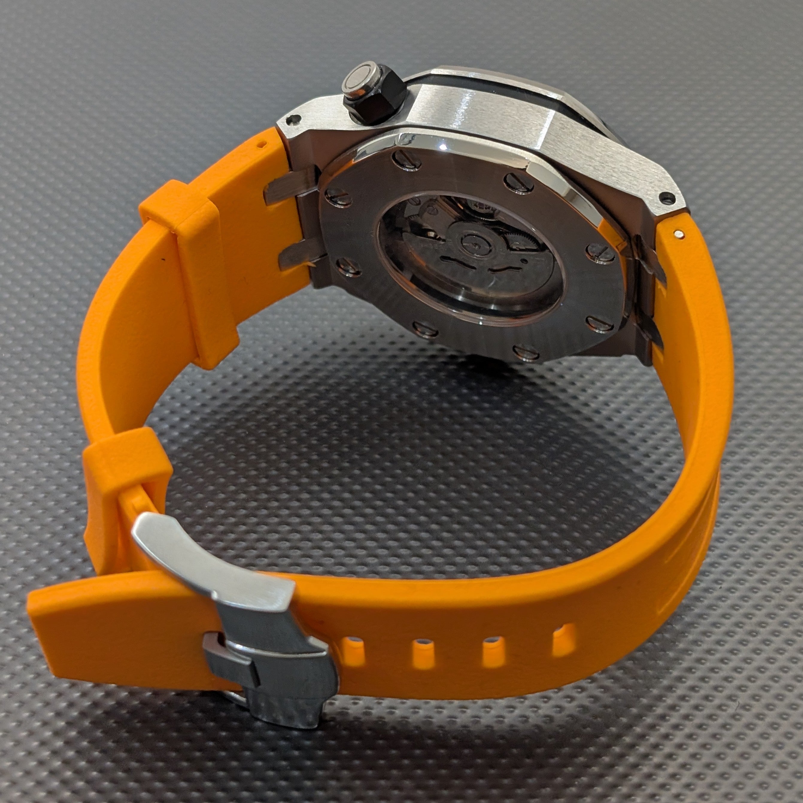 SeikOak Offshore Diver Sunburst orange
