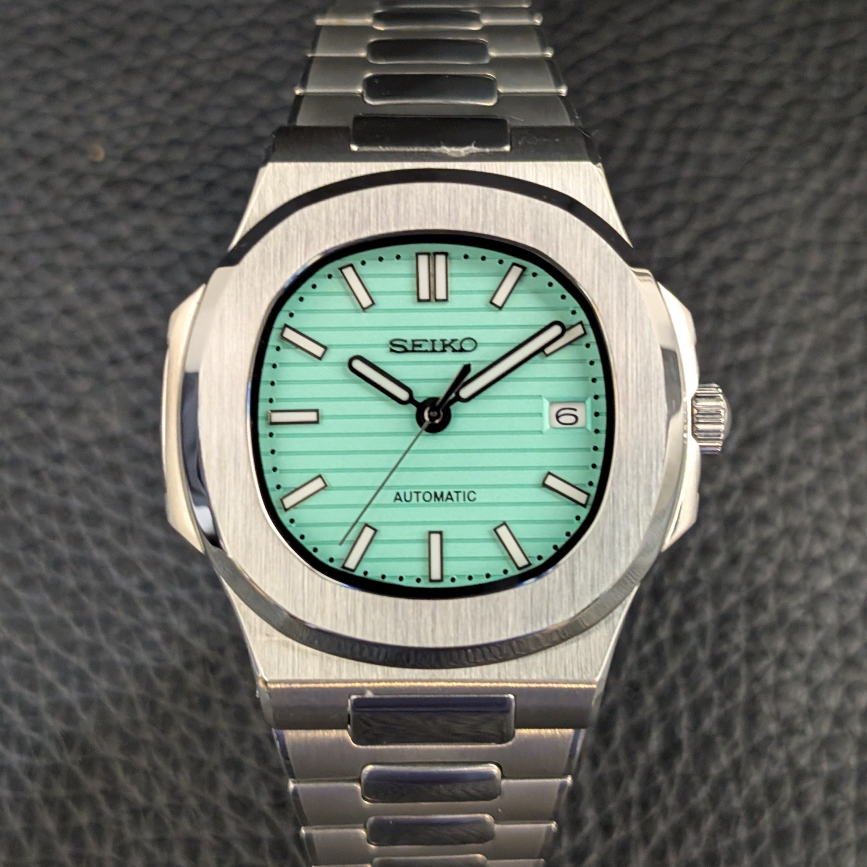 SeikoNaut x Tiffany Blue