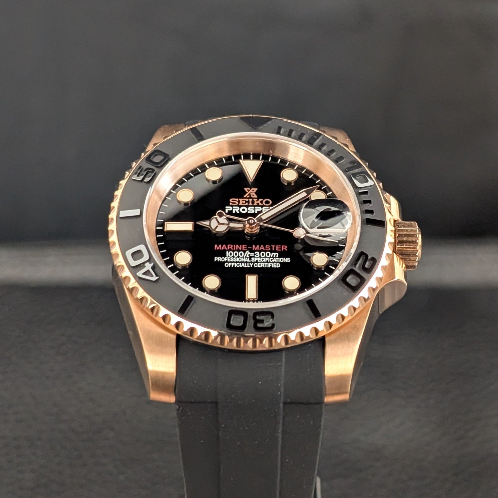 SeikoMaster - Rose Gold x Black