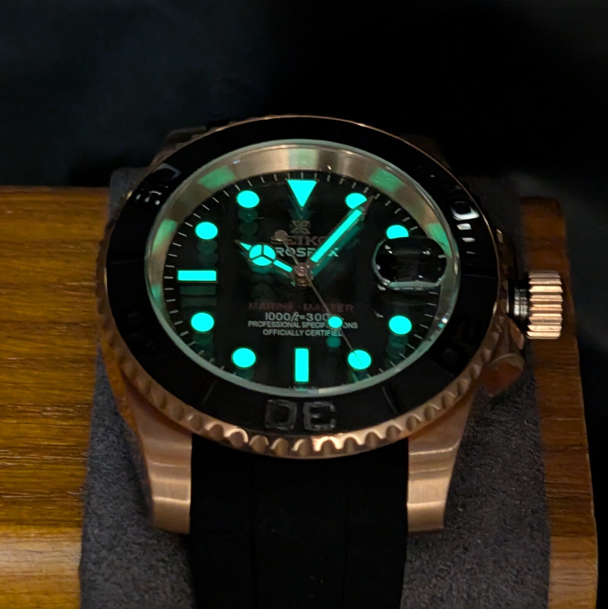 SeikoMaster - Rose Gold x Black