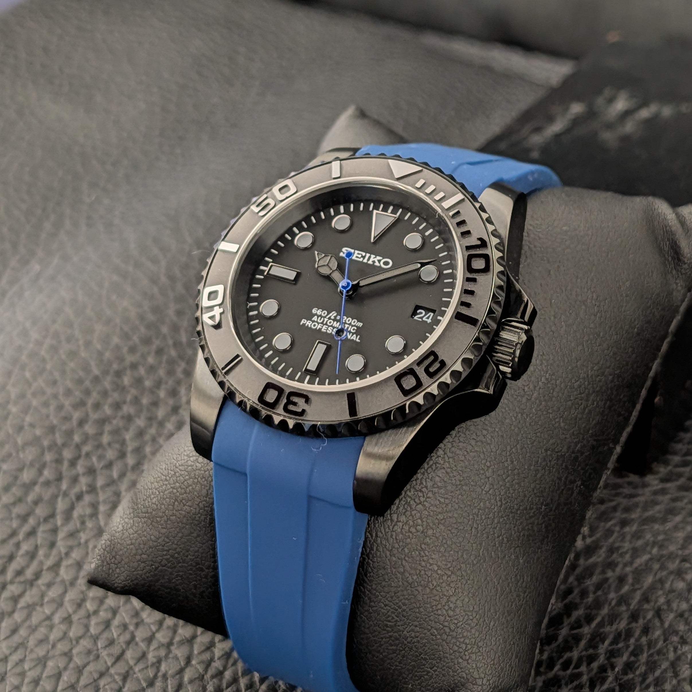 SeikoYacht Stealth with Blue Strap