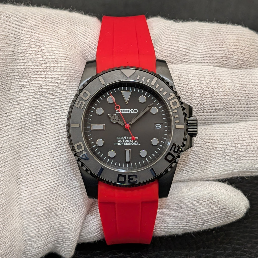 Red Stealth Seiko Mod