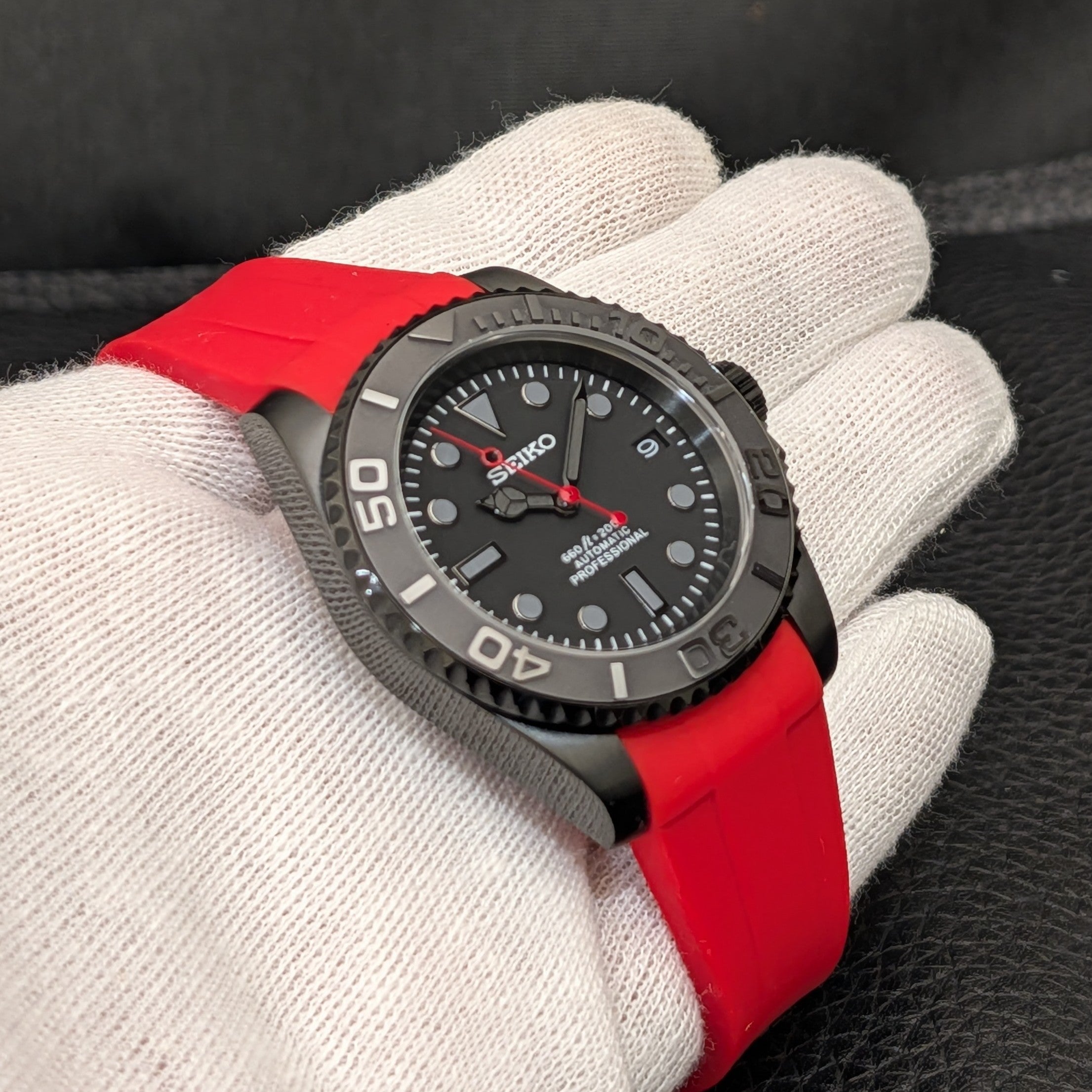 Red Stealth Seiko Mod