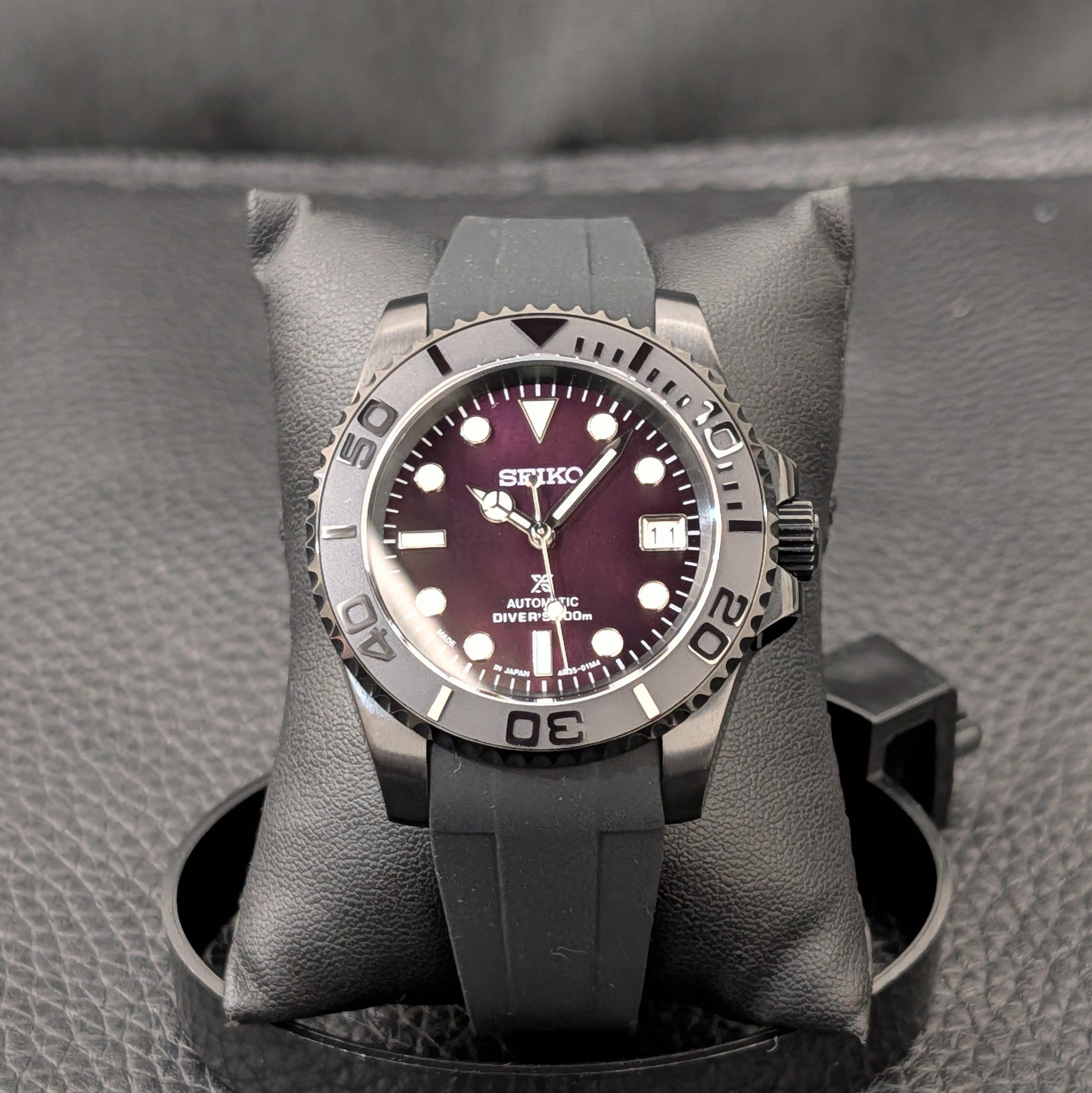 SeikoMaster Mod - Stealth Black Pearl