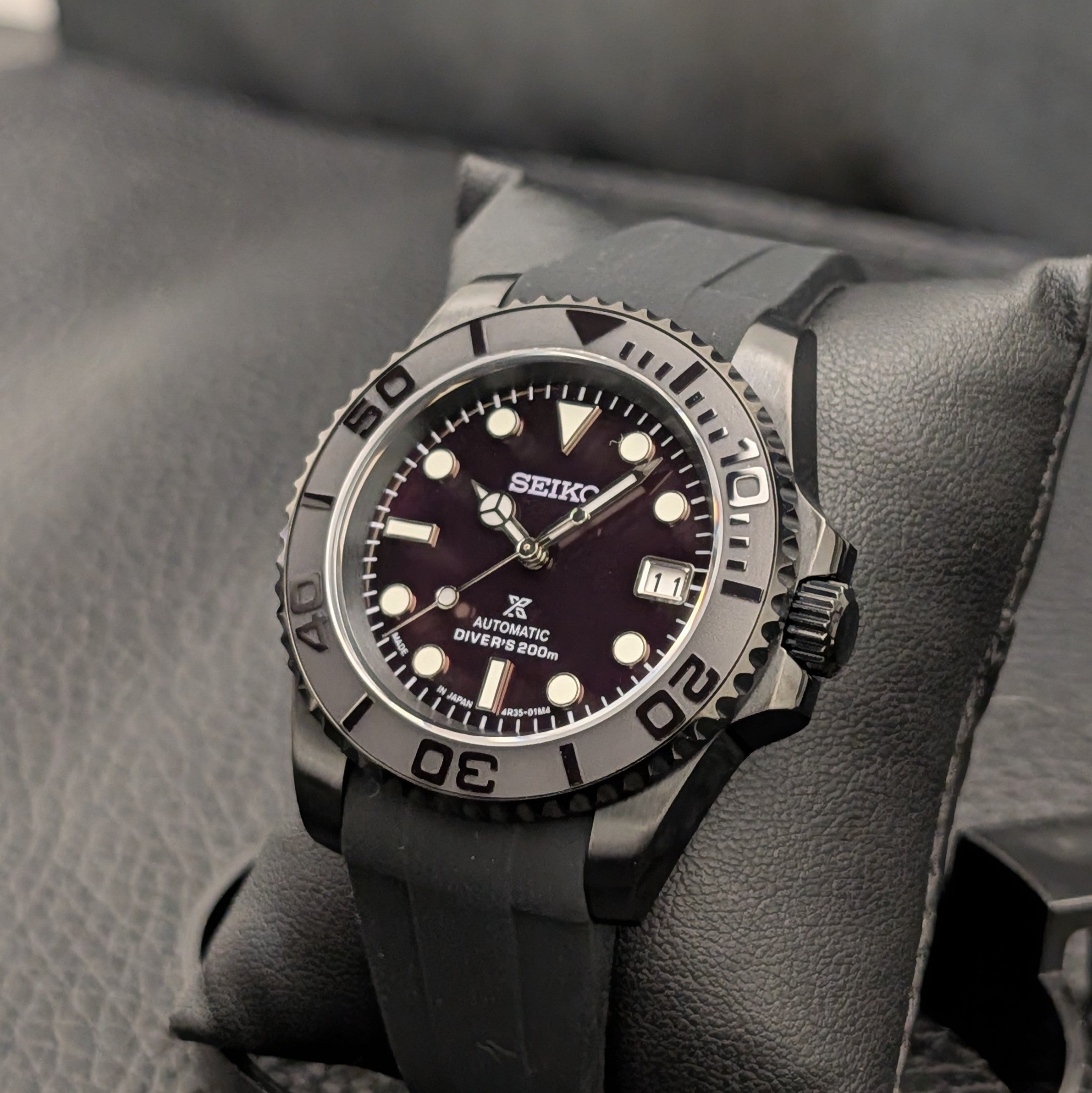 SeikoMaster Mod - Stealth Black Pearl