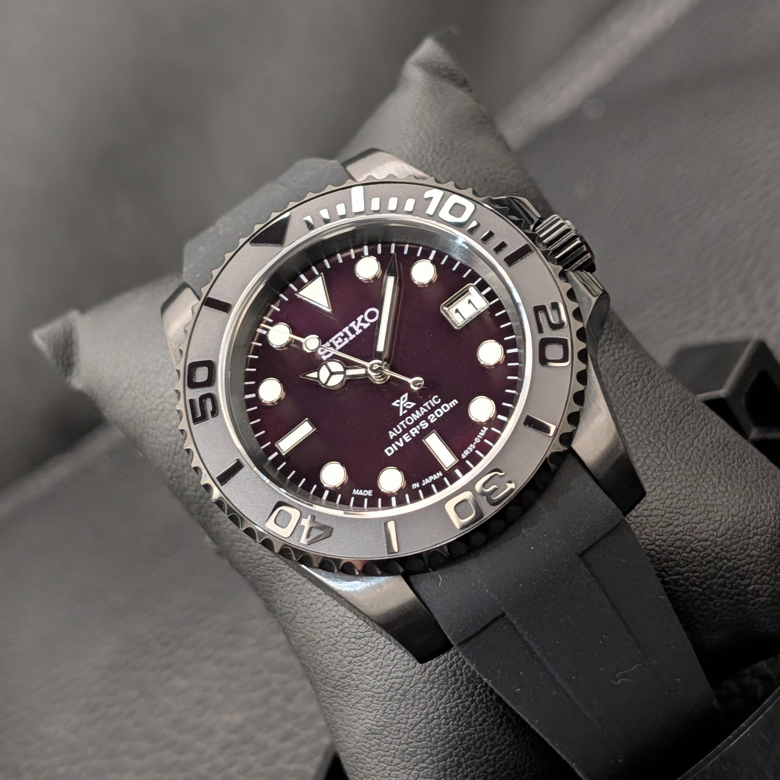 SeikoMaster Mod - Stealth Black Pearl