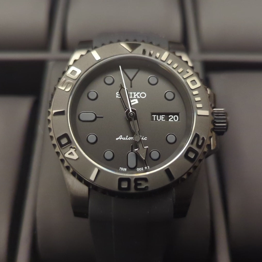 Black on Black - Day Date Stealth