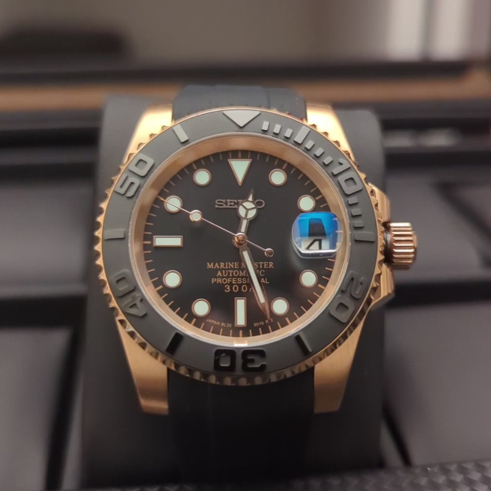 Classic Yachty Diver - Rose Gold x Black